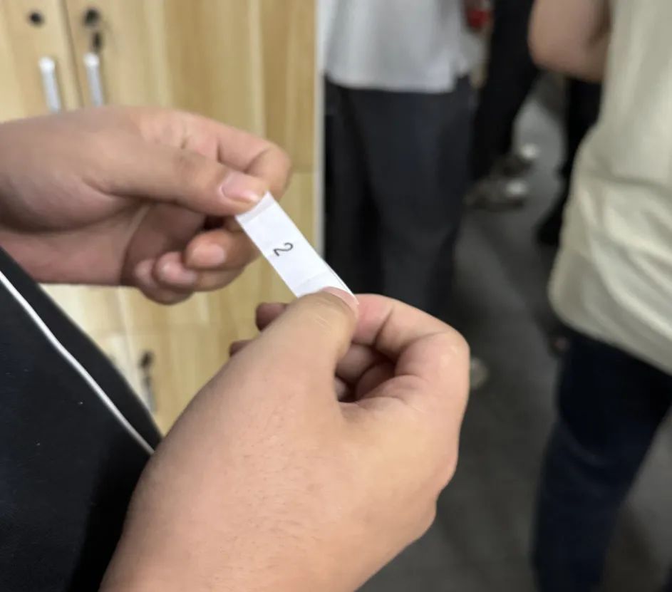 众里吃瓜千百度，，，蓦然回首，，，瓜已入腹最深处_公司动态_网站建设_APP开发_bti体育科技-专注高端品牌网站建设一站式定制|杭州微信小程序开发