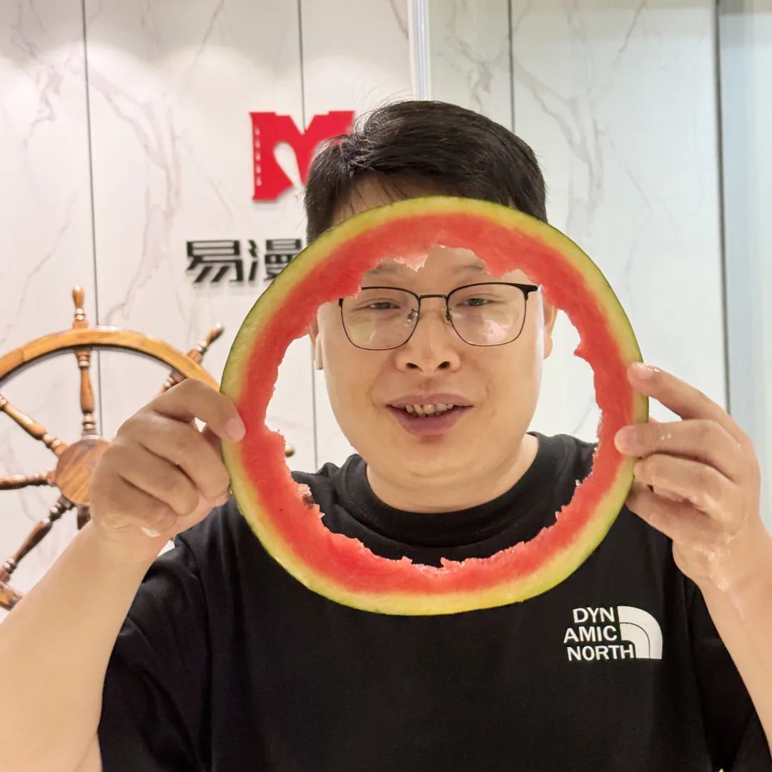 众里吃瓜千百度，，，蓦然回首，，，瓜已入腹最深处_公司动态_网站建设_APP开发_bti体育科技-专注高端品牌网站建设一站式定制|杭州微信小程序开发