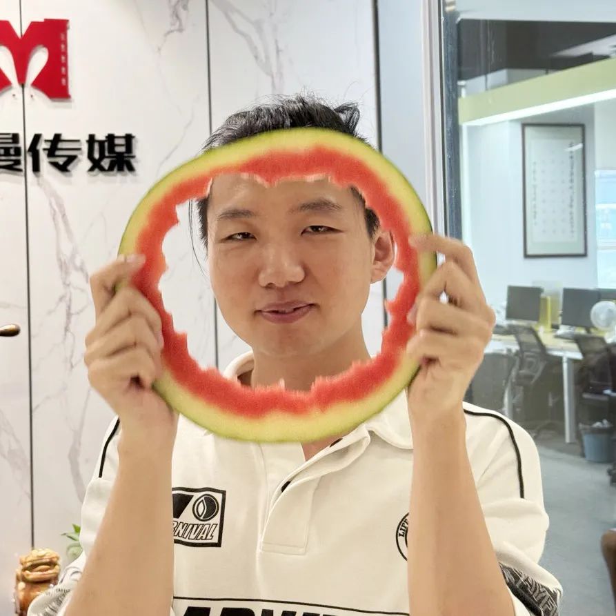 众里吃瓜千百度，，，蓦然回首，，，瓜已入腹最深处_公司动态_网站建设_APP开发_bti体育科技-专注高端品牌网站建设一站式定制|杭州微信小程序开发